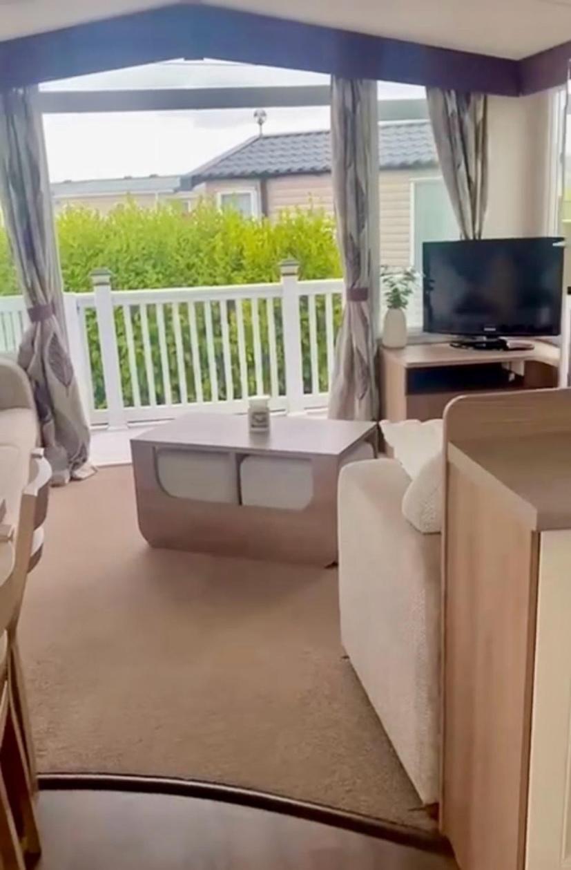 Caravan Church Farm Holiday Village Pagham Luaran gambar